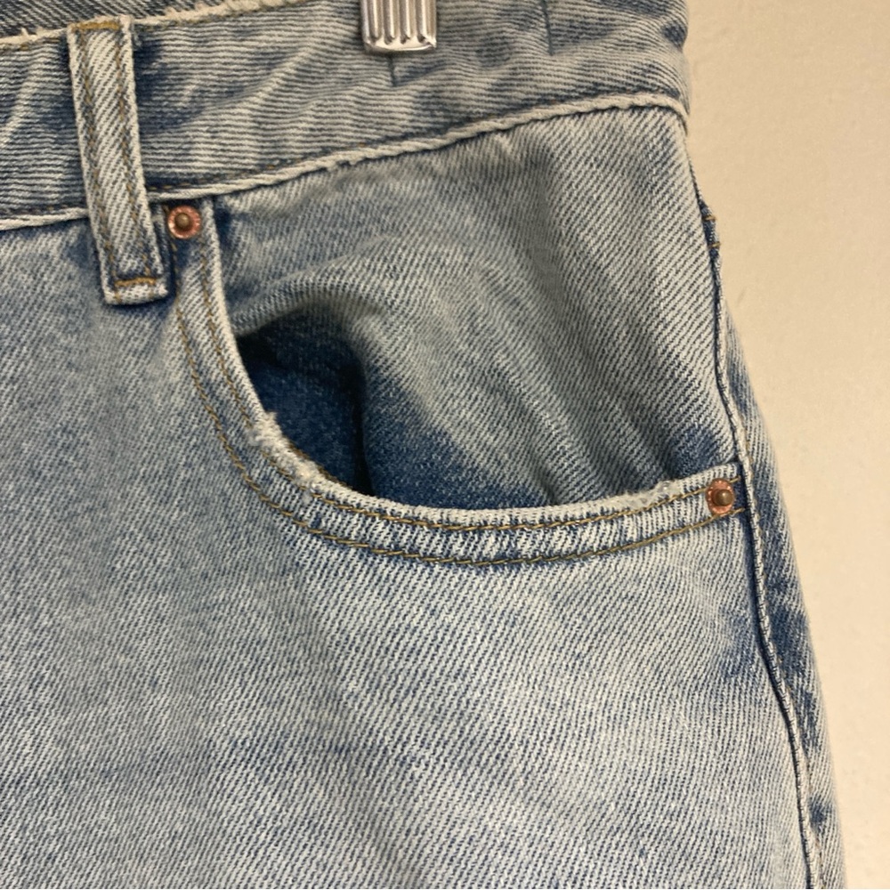 Pacsun Women’s 90’s Boyfriend Jeans Distressed Blue High Rise Relaxed Leg 32 - Picture 5 of 16